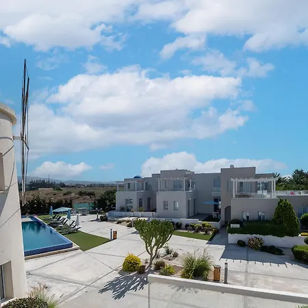 Blue Diamond Beach Villas Paphos Exterior photo